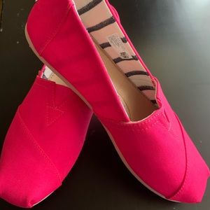 Bright Pink Women’s Toms